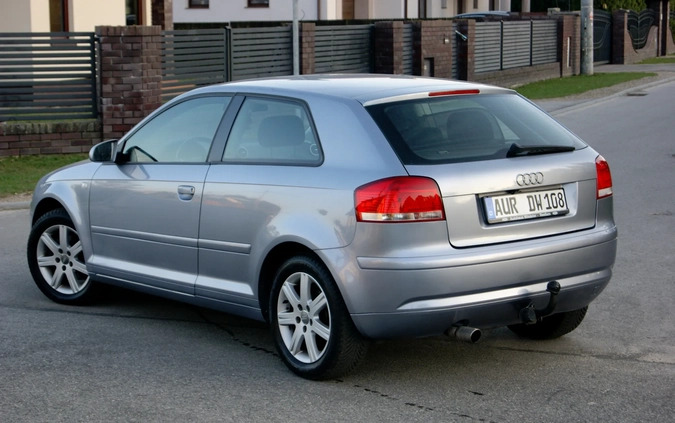 Audi A3 cena 11990 przebieg: 194000, rok produkcji 2003 z Szczytna małe 352